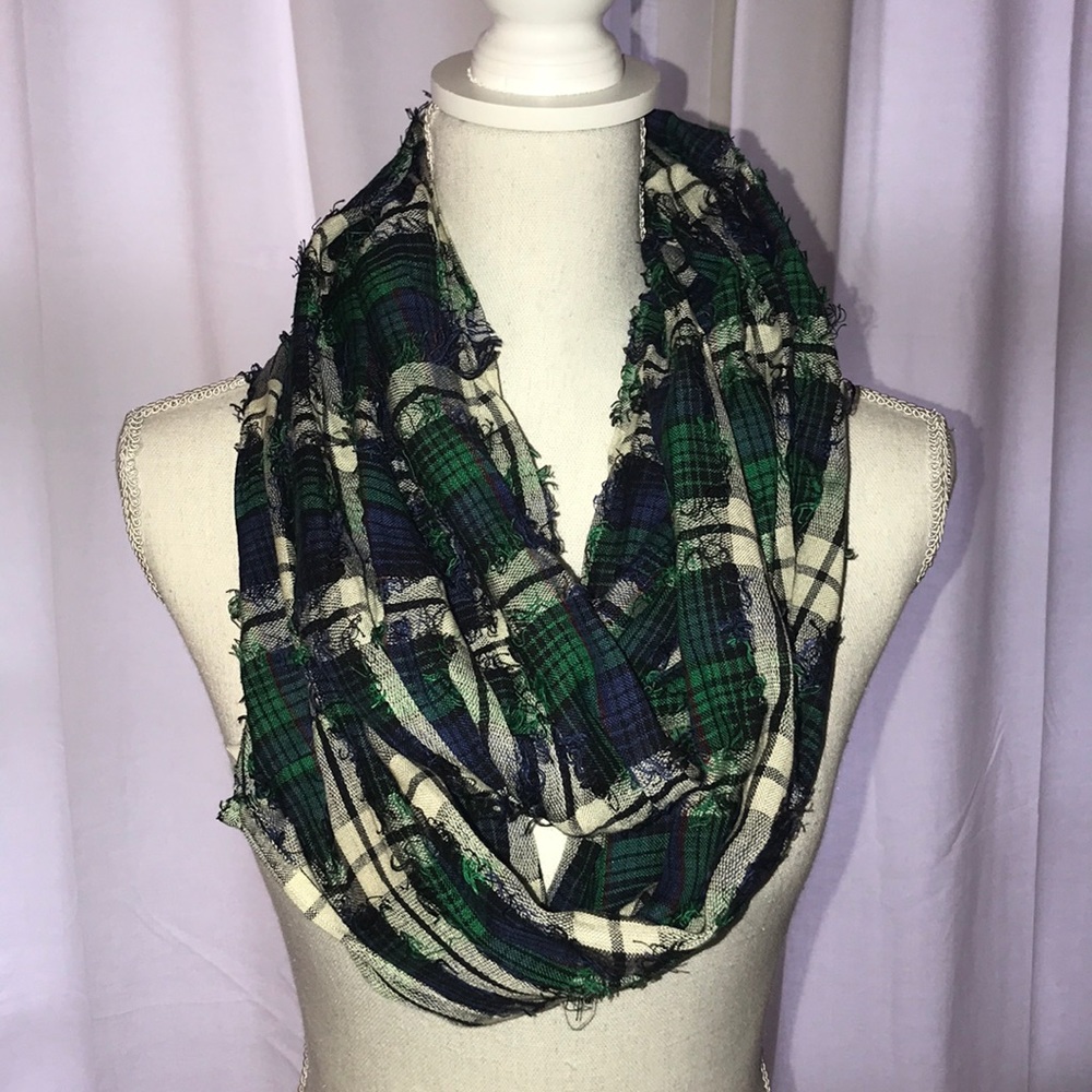 Infiniti Scarf